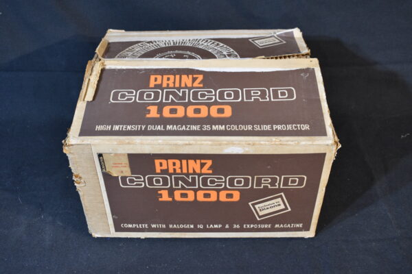 Slide projector