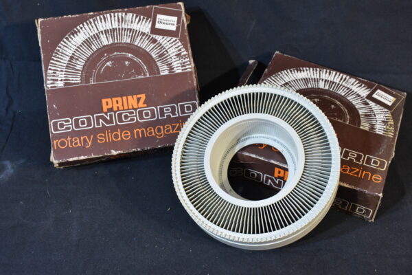 Rotary slide magazine