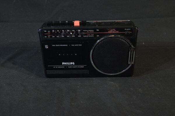Phillips cassette player/radio