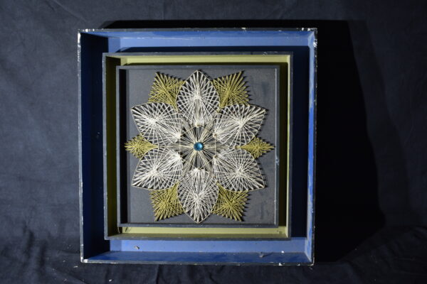 47 x 47         Pin Art