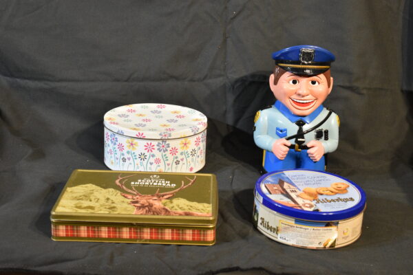 Biscuit Tin x 4