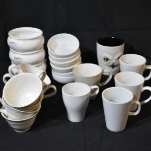 Serving bowls, x5 Mugs, Headwig mug