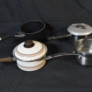 4x Saucepans
