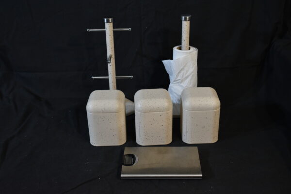 Flect cream kitchen set, Digital scales