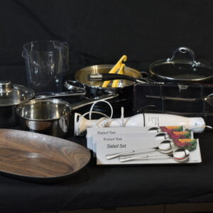 Saucepan, 2x stew pan, 2x small saucepan, jug, 3x salad server set, large salad server set, multiblender, 2x kitchen brush