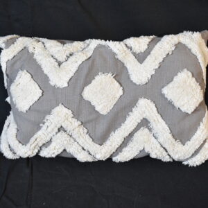 Grey/white zigzag pillow