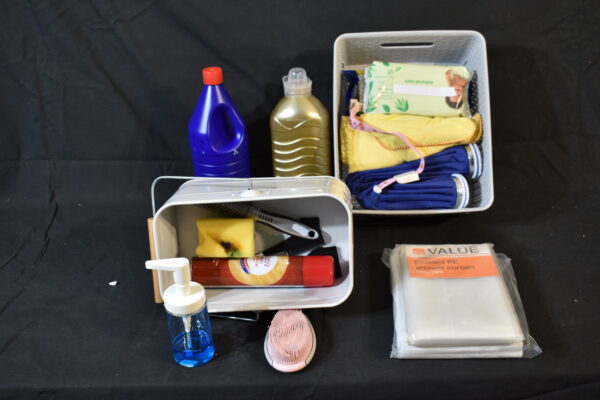 Housekeeping bucket