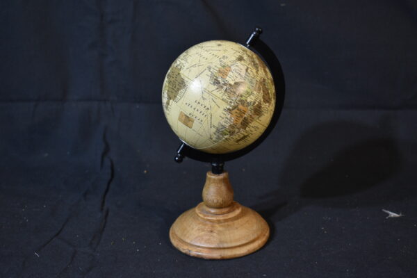 Globe