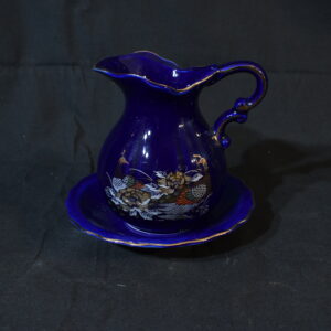 Blue jug set