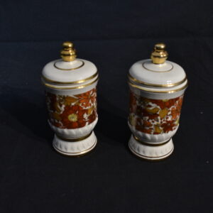 Red & white floral ornament with lid
