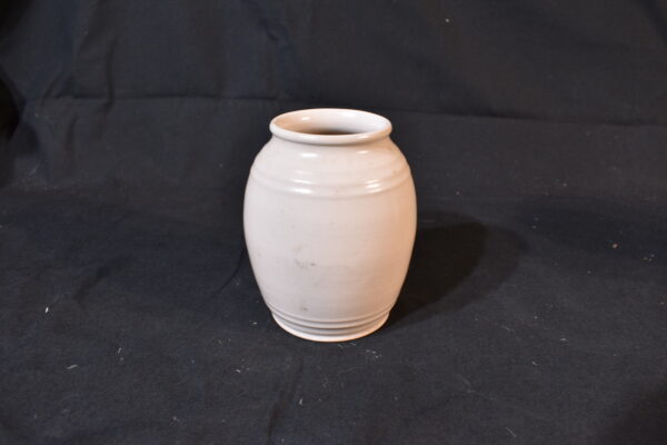 Biege vase