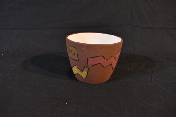 Brown pattern pot