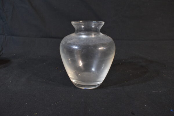 Glass vase