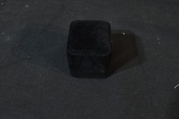 Small ring box