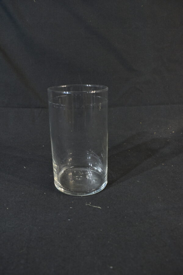 Short straight glass vase