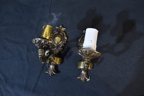 Lamp - Pair of brass wall lights