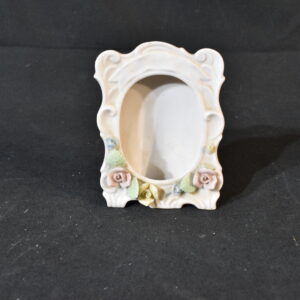 Floral china pictureframe