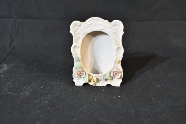 Floral china pictureframe