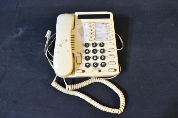 Enlarged numbers desk phone