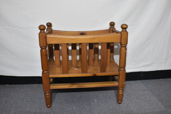 Wooden magizine rack