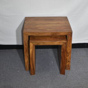 Set of 2 Wooden end tables