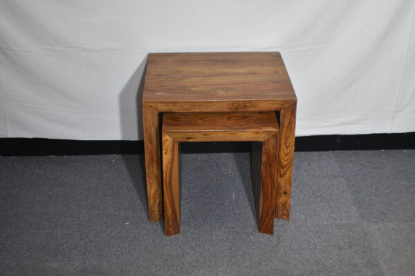 Set of 2 Wooden end tables
