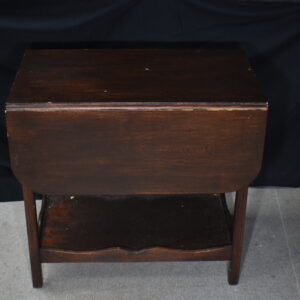 Folding table