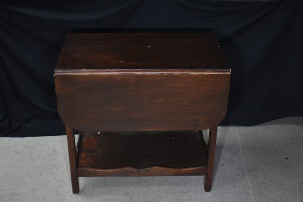 Folding table