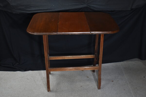 Rotating folding table