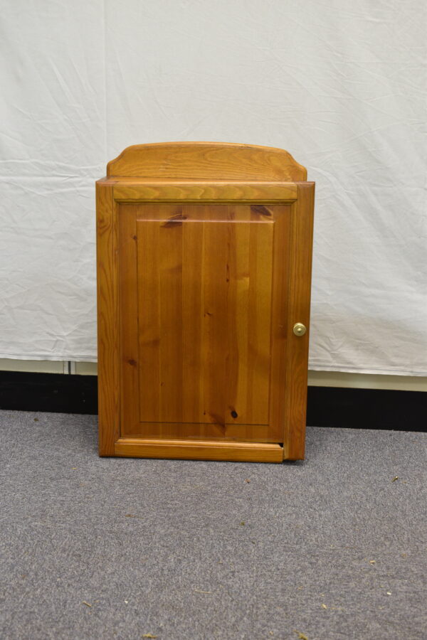 Small wall cupboard