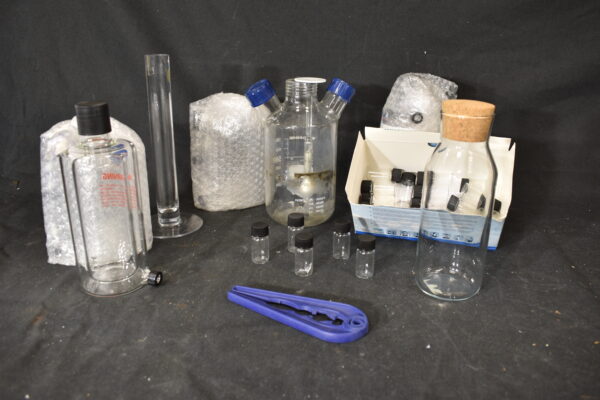 Stirring bottles