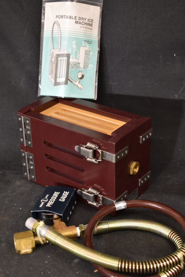 Dry ice block maker