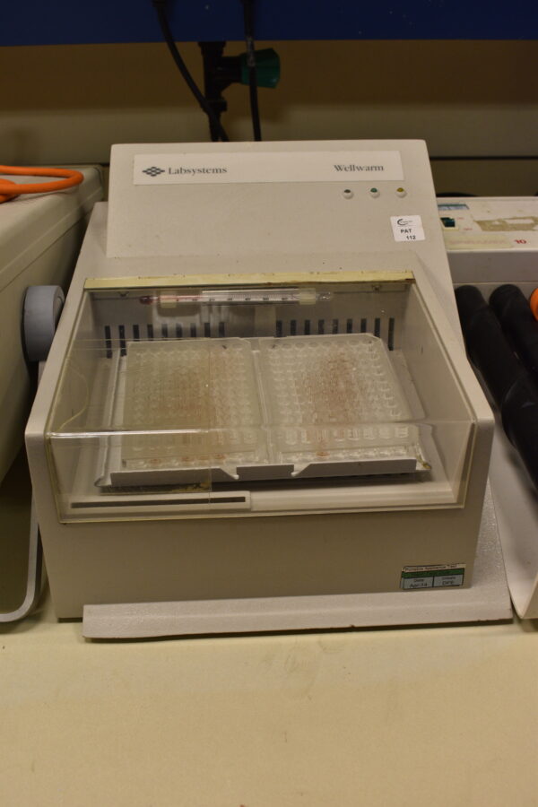 Lab systems plate shaker