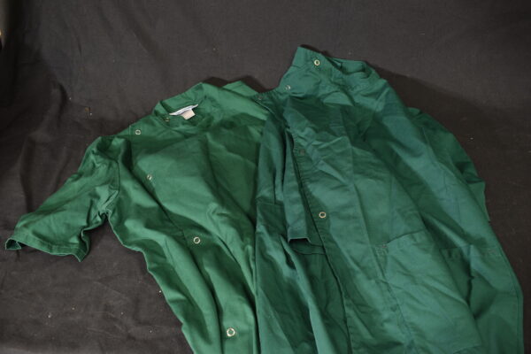 Green vet gown x many