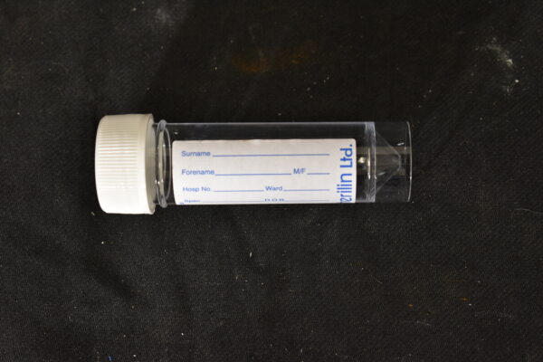 Sample pot